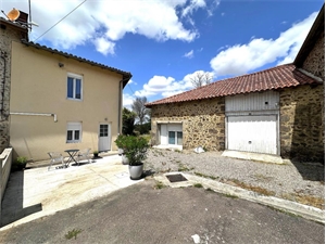 propriete à la vente -   16150  CHASSENON, surface 84 m2 vente propriete - UBI483187205